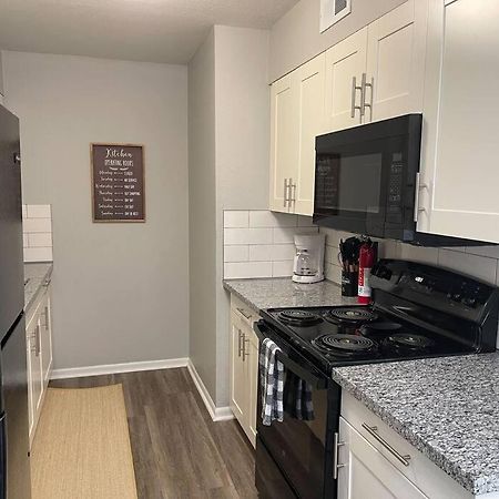 The Delores - 2 Bedroom Apt In Quilt Town, Usa Hamilton Exterior foto
